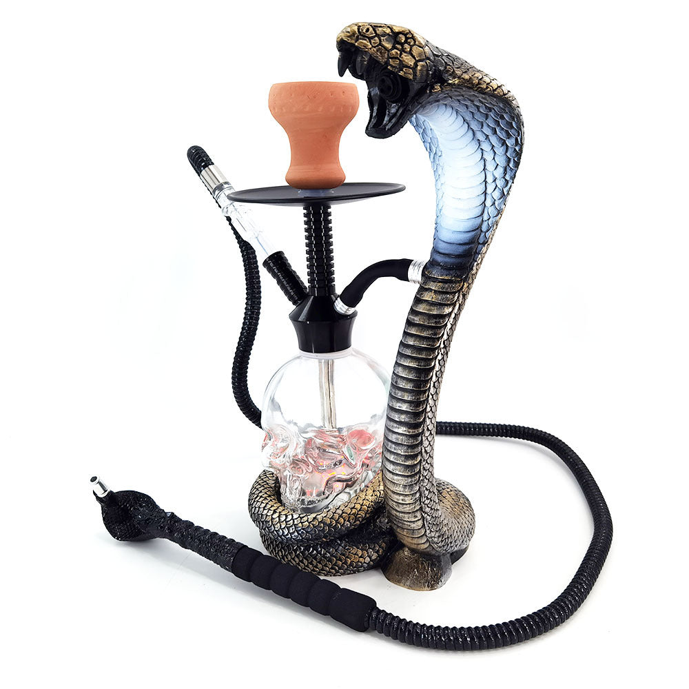 Schlangenförmige Wasserpfeife aus Kunstharz. Arabische Wasserpfeife